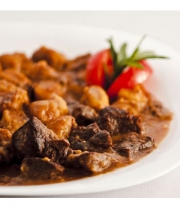 Hirsch Ragout mit Kartoffelklößchen 